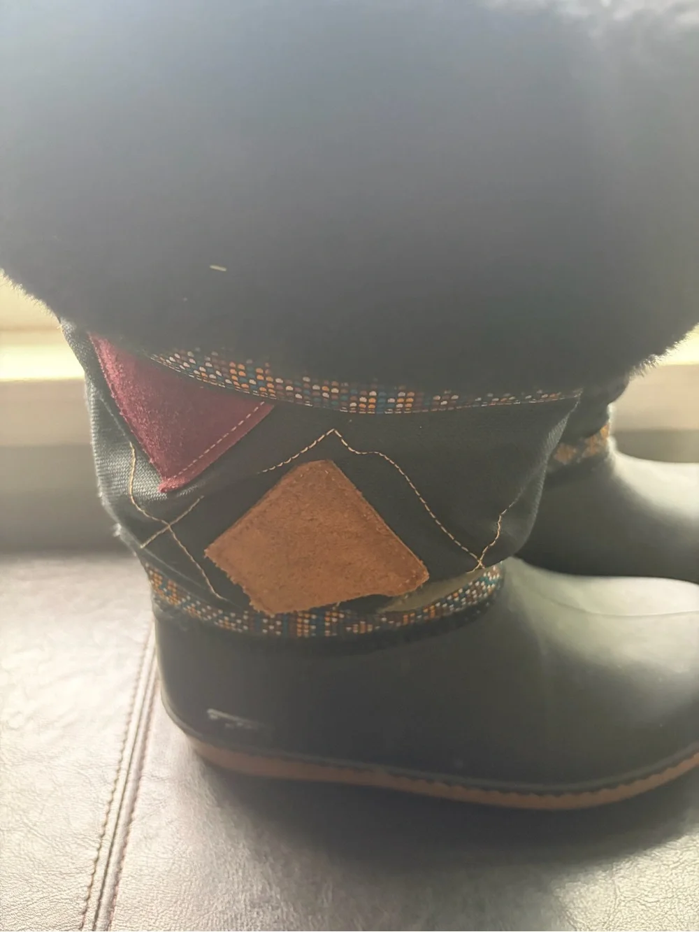 Baffin Black Winter Boots with Brown and Burgundy Suede Accents